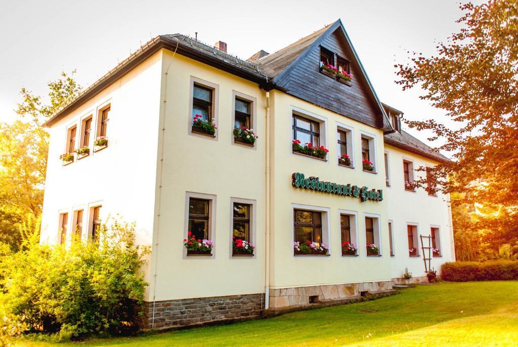 Ferienhotel Augustusburg Ngoại thất bức ảnh